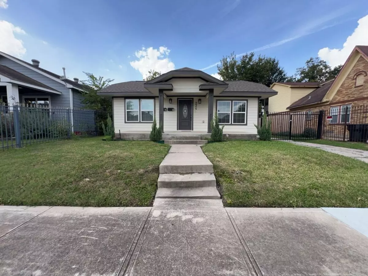 224 Everton St photo 2
