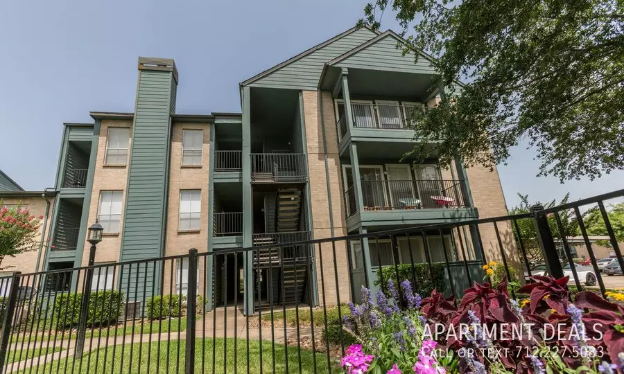 2256 Holly Hall Street, Houston, TX 77054 photo 3
