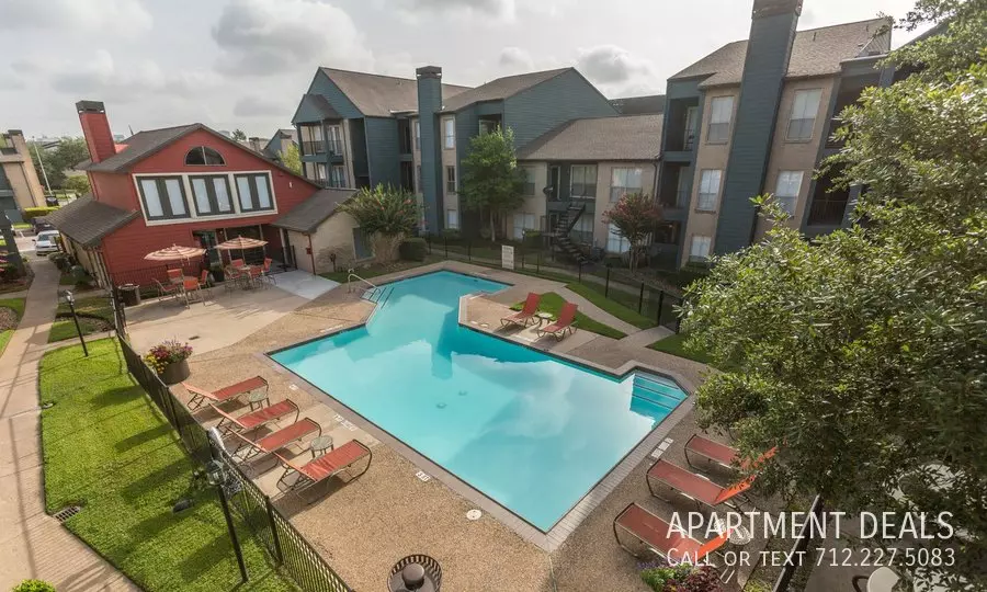 2256 Holly Hall Street, Houston, TX 77054 photo 4