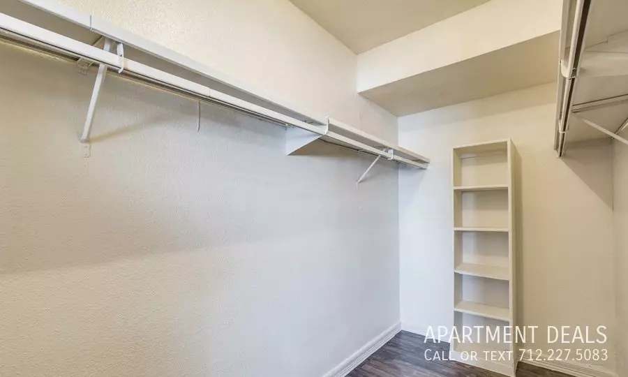 2316 Crescent Park Drive, Houston, TX 77077 photo 3