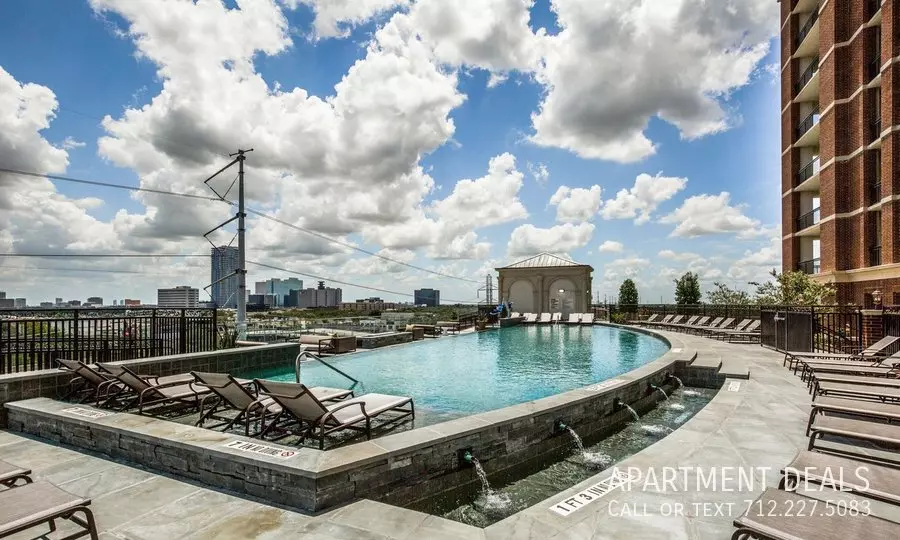2317 Mid Lane, Houston, TX 77027 photo 4