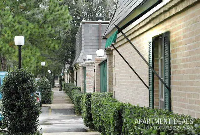 2340 West 18th Street, Houston, TX 77008 photo 4