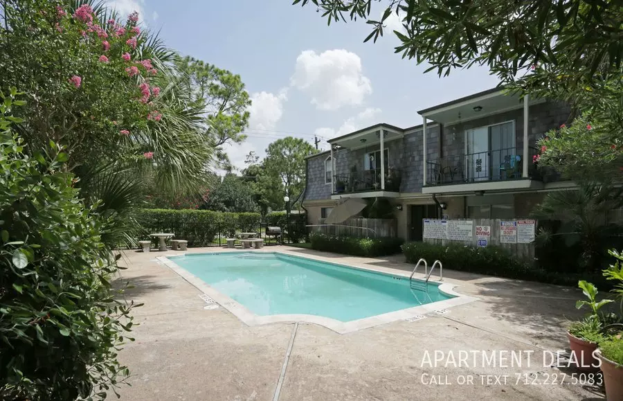 2340 West 18th Street, Houston, TX 77008 photo 3