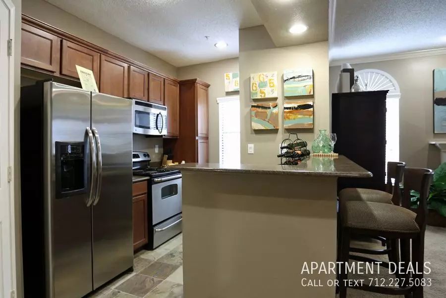 2351 Bering Drive, Houston, TX 77057 photo 4