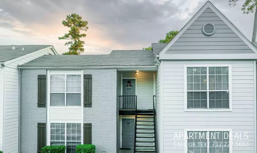 2406 Hackett Drive, Houston, TX 77008 photo 4