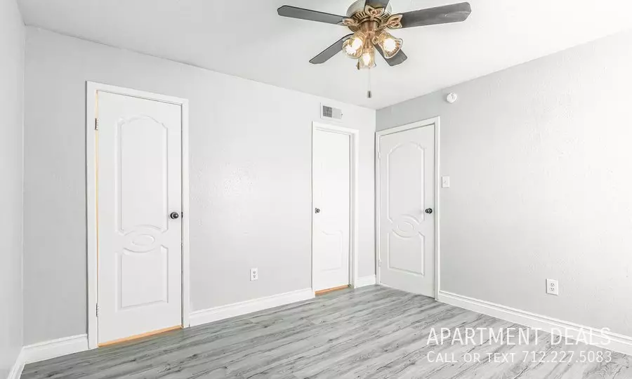 2446 Westridge Street, Houston, TX 77054 photo 5