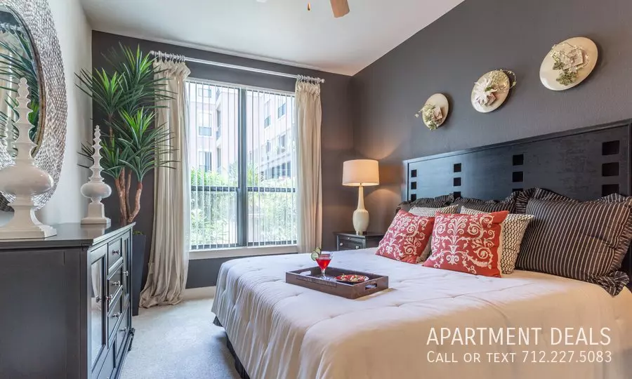 2430 Spring Street, Houston, TX 77007 photo 4