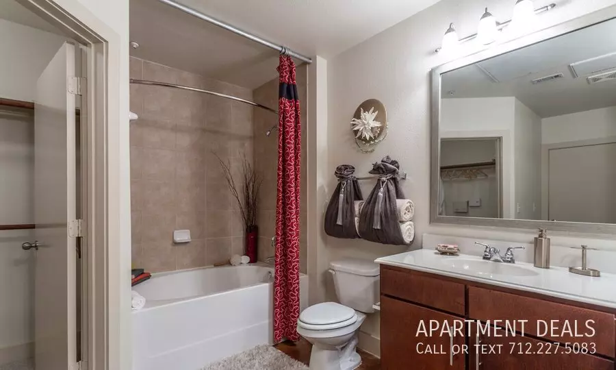 2430 Spring Street, Houston, TX 77007 photo 5