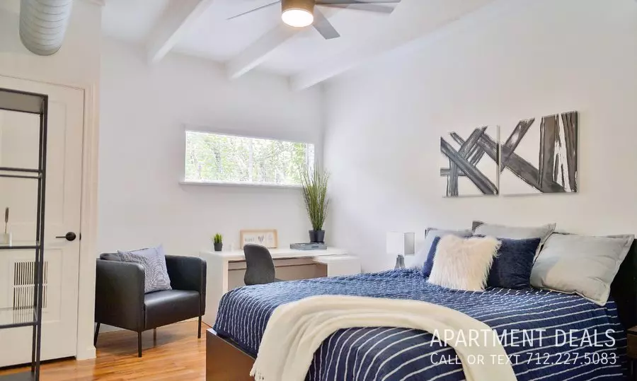 246 Marshall Street, Houston, TX 77006 photo 3