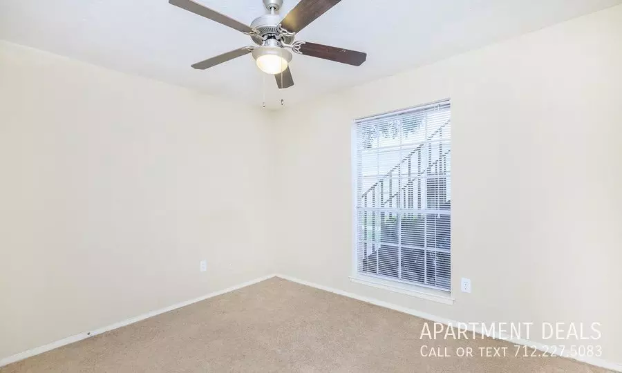 26 Theta Street, Houston, TX 77034 photo 2