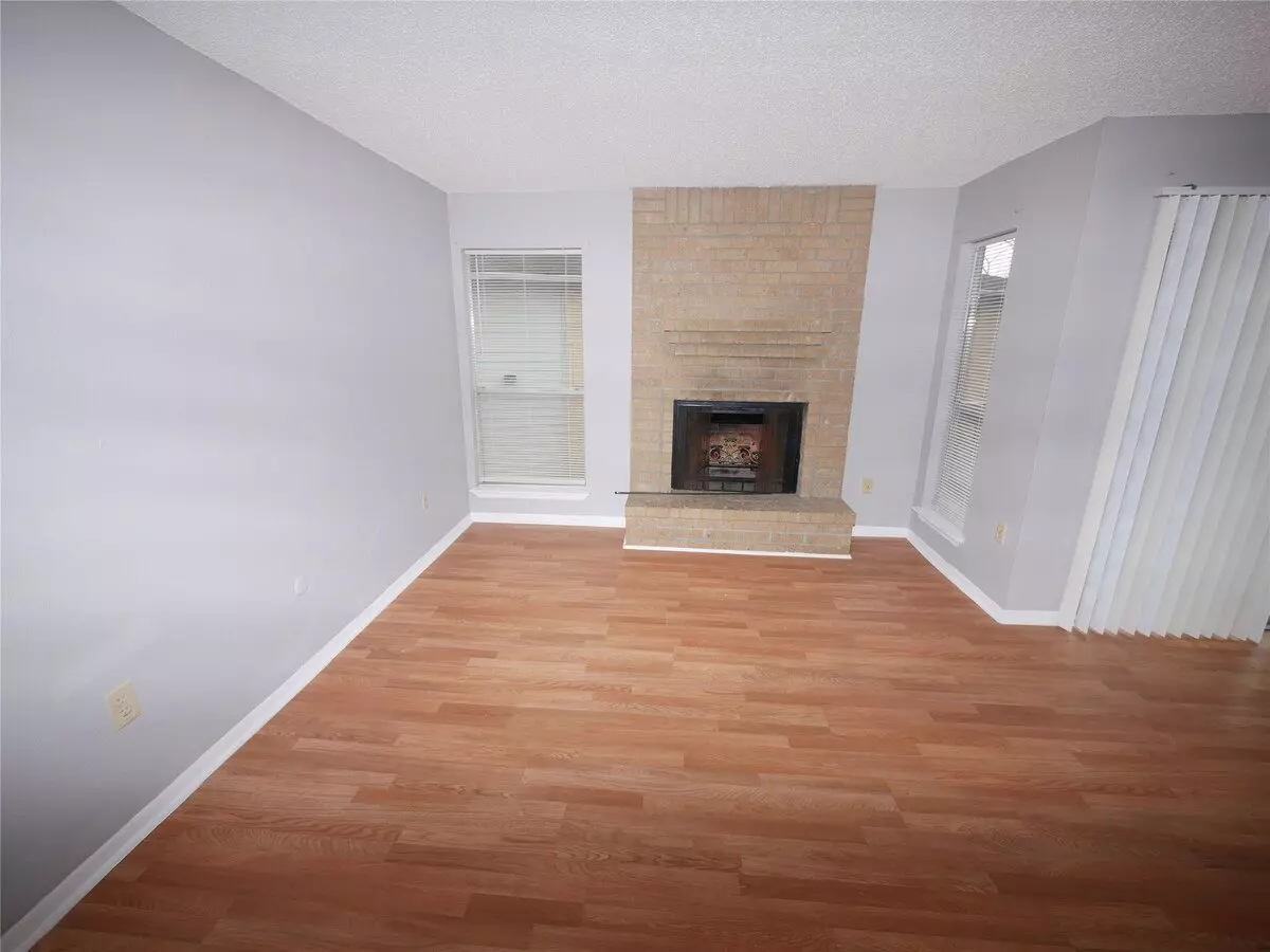260 El Dorado Blvd photo 5