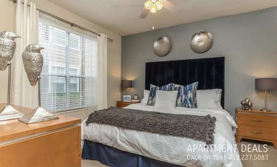2607 Woodland Park Drive, Houston, TX 77077 photo 3