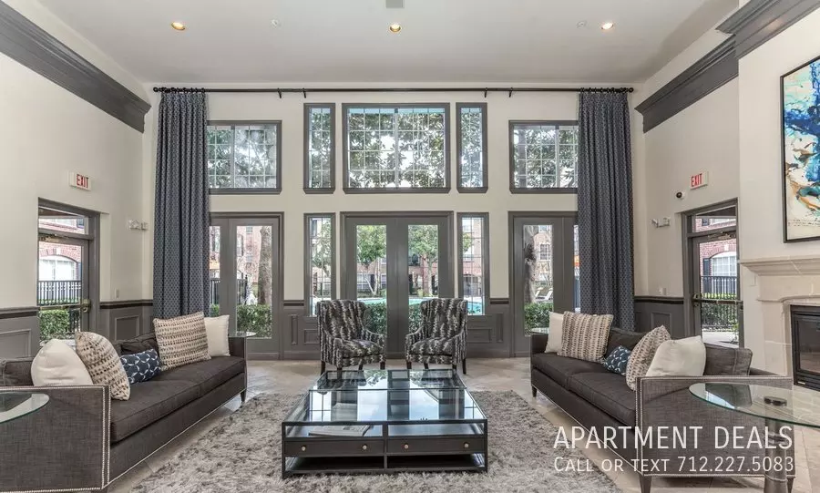 2607 Woodland Park Drive, Houston, TX 77077 photo 4
