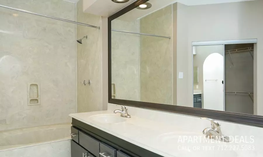 2656 Holly Hall Street, Houston, TX 77054 photo 2