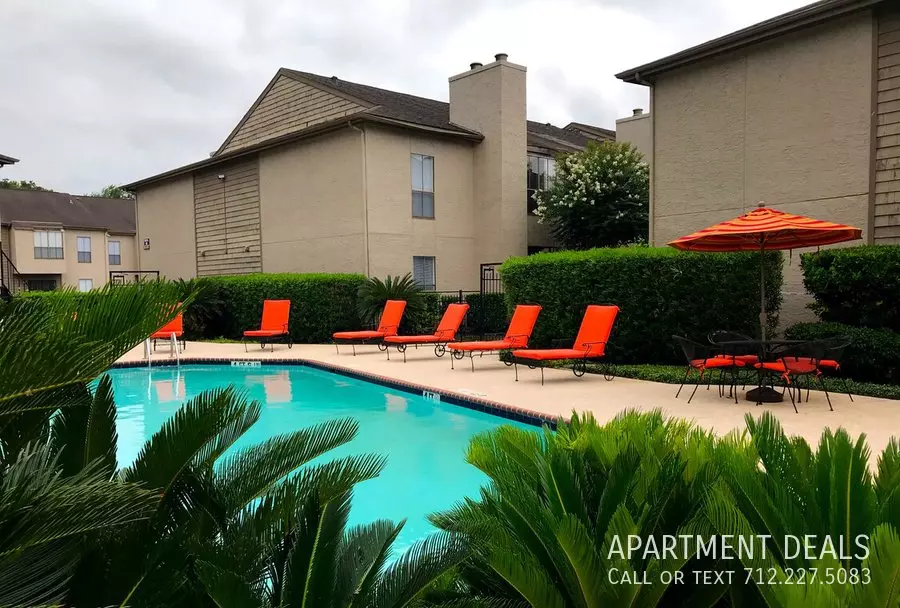 2692 Murworth Drive, Houston, TX 77054 photo 4