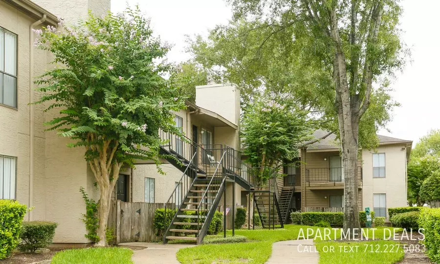 2692 Murworth Drive, Houston, TX 77054 photo 3