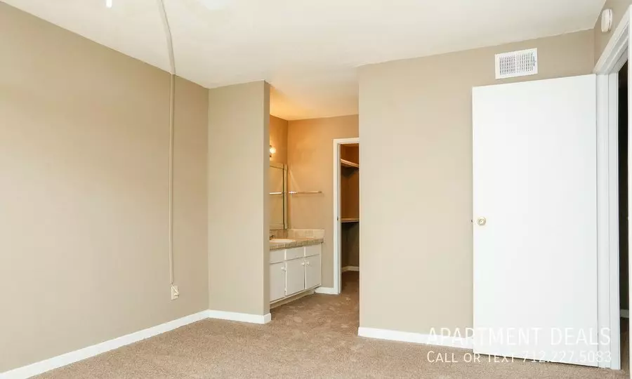 2692 Murworth Drive, Houston, TX 77054 photo 2