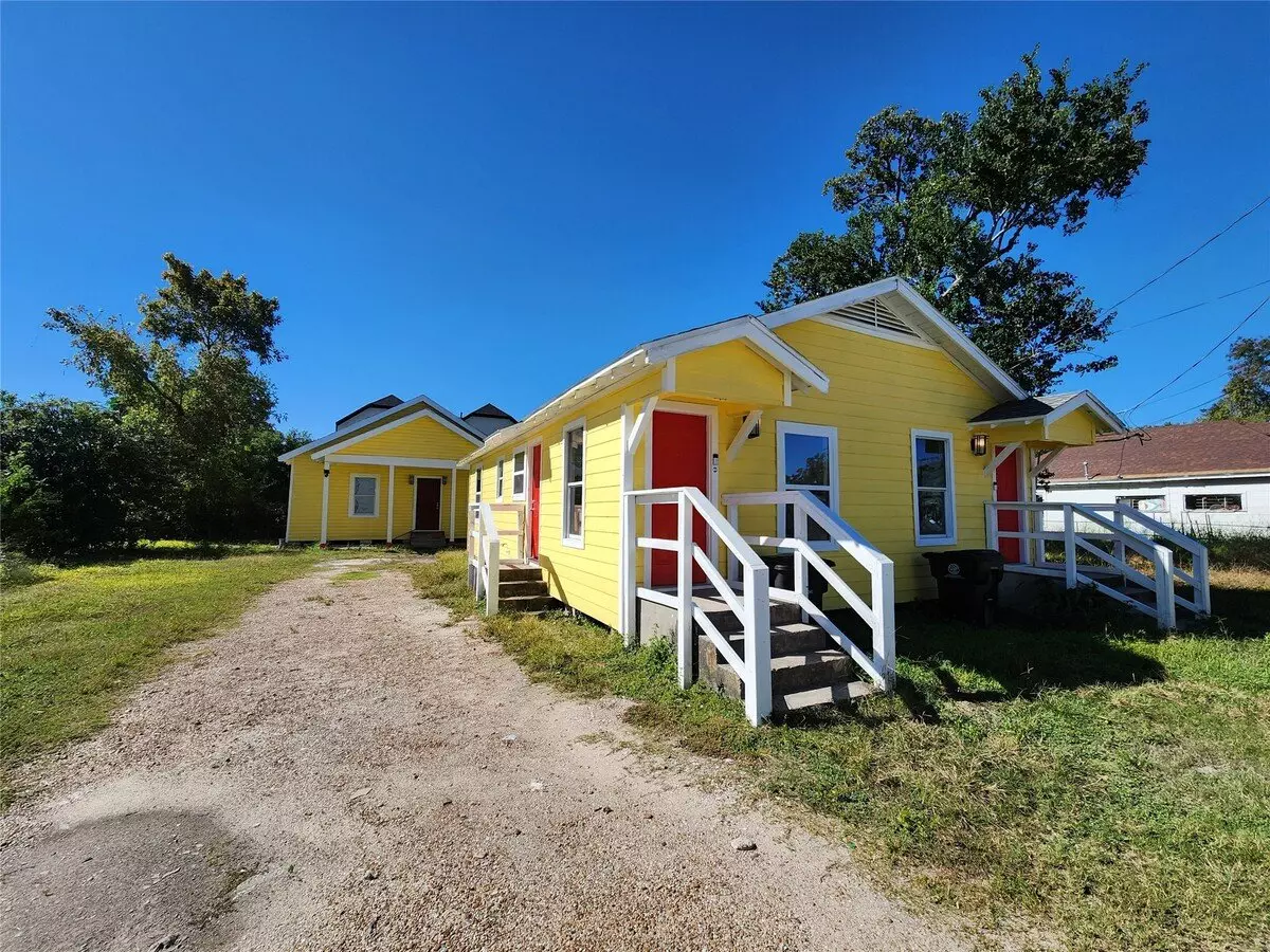 2706 1/2 Berry Street, Houston, TX 77004 photo 3