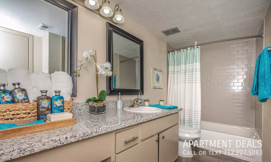2756 Wallingford Drive, Houston, TX 77042 photo 4
