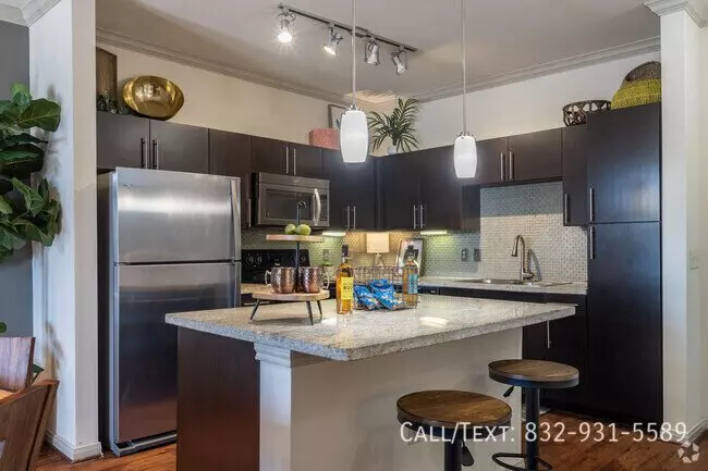 2814 South Bartell Drive, Houston, TX 77054 photo 4