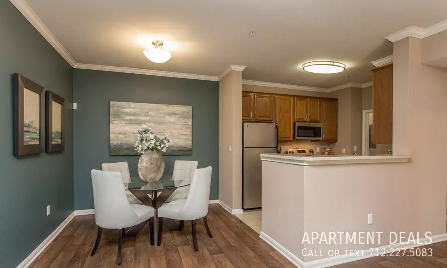 2846 Shadowbriar Drive, Houston, TX 77077 photo 3