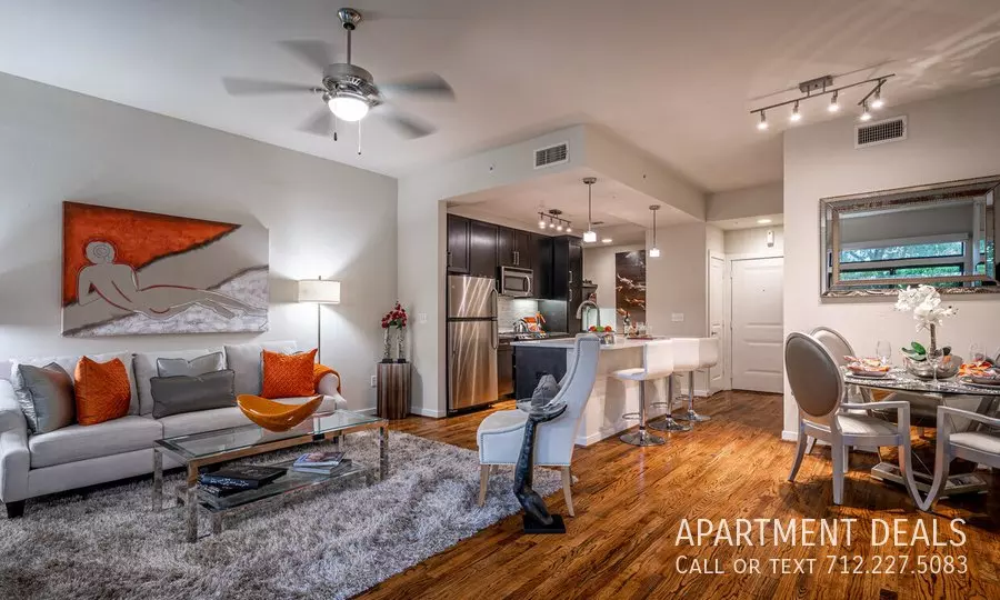 2906 West Dallas Avenue, Houston, TX 77019 photo 4