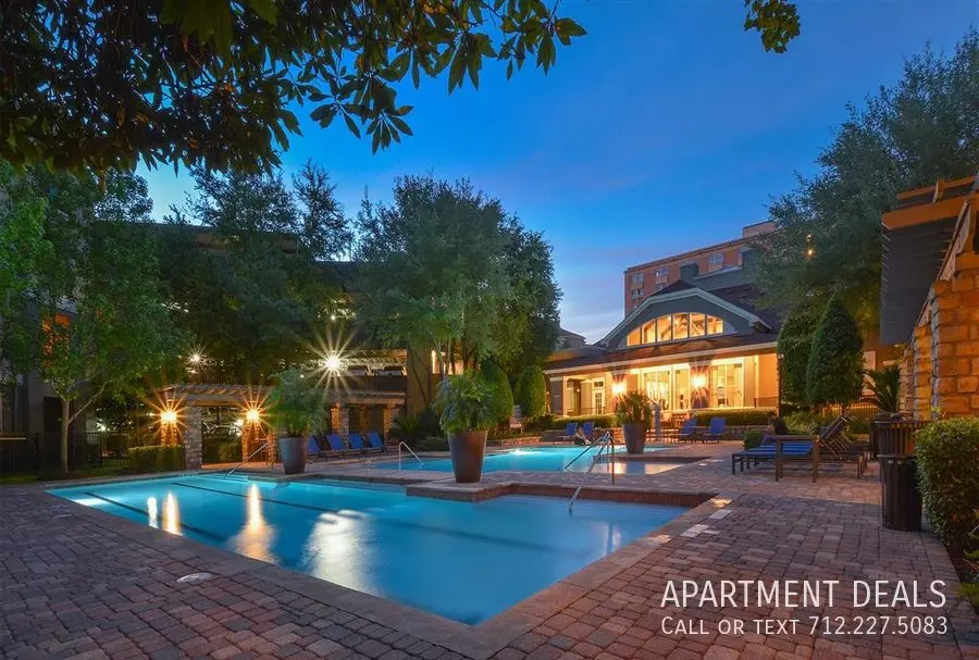 30 Hermann Park Court, Houston, TX 77021 photo 3