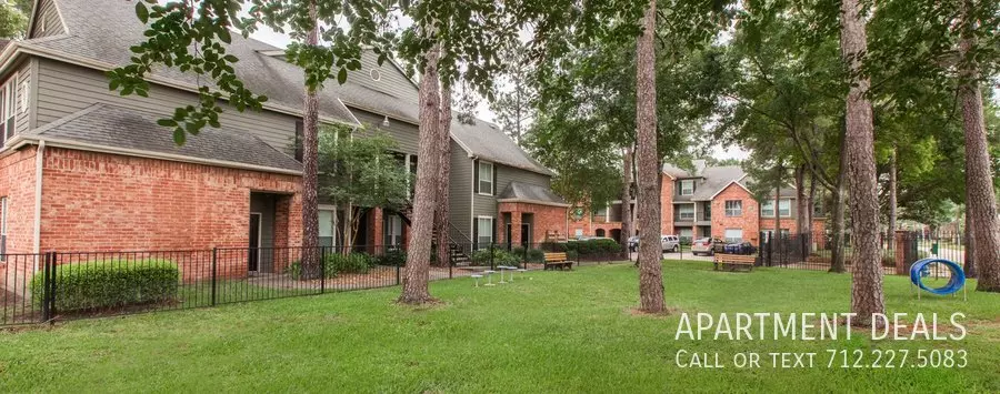 31 Greenwood Forest Drive, Houston, TX 77066 photo 3