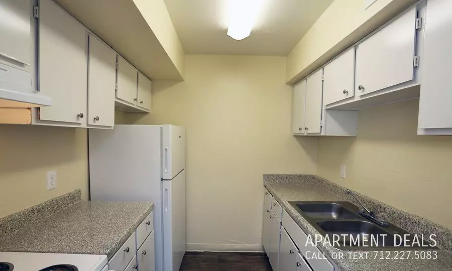 312 West Sunnyside Street, Houston, TX 77076 photo 2