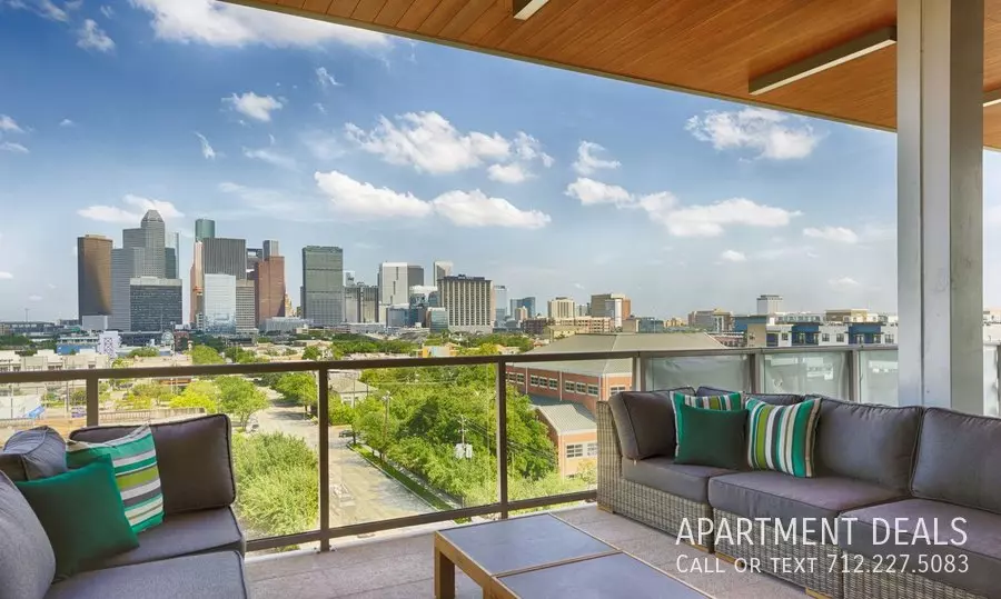 3126 Smith Street, Houston, TX 77006 photo 3