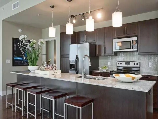 3132 Memorial Court, Houston, TX 77007 photo 3