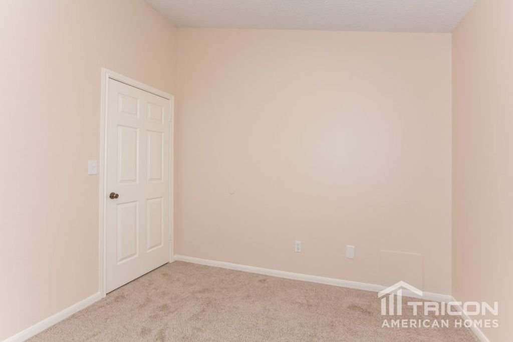 3154 Boynton Drive, Houston, TX 77045 photo 5