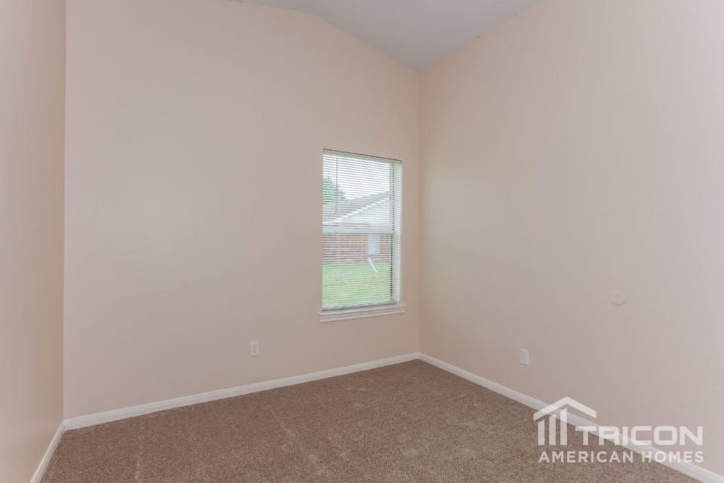 3154 Boynton Drive, Houston, TX 77045 photo 4