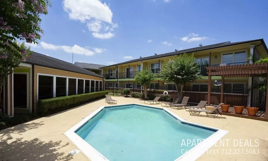 317 Highland Cross Drive, Houston, TX 77073 photo 4
