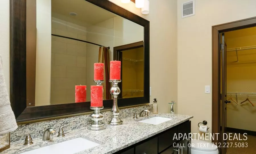 3212 Revere Street, Houston, TX 77098 photo 2