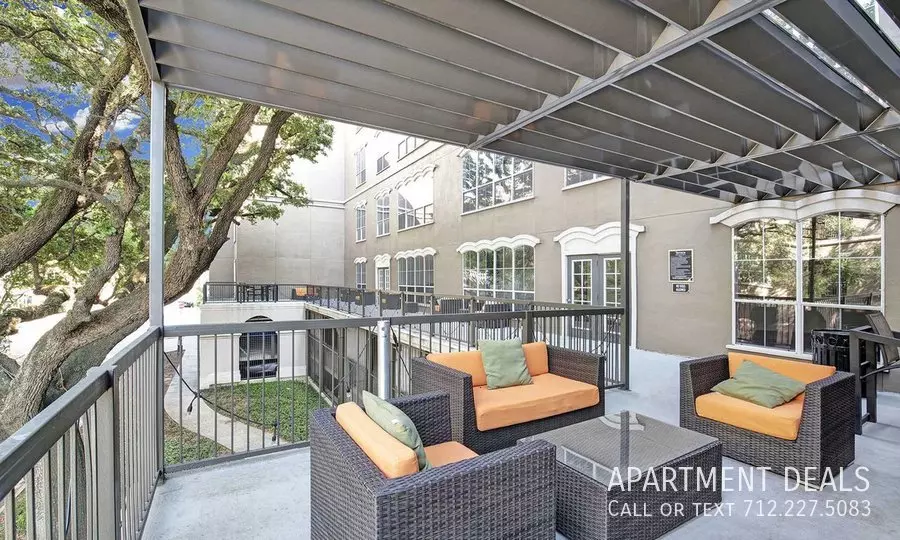 3226 Louisiana Street, Houston, TX 77002 photo 5