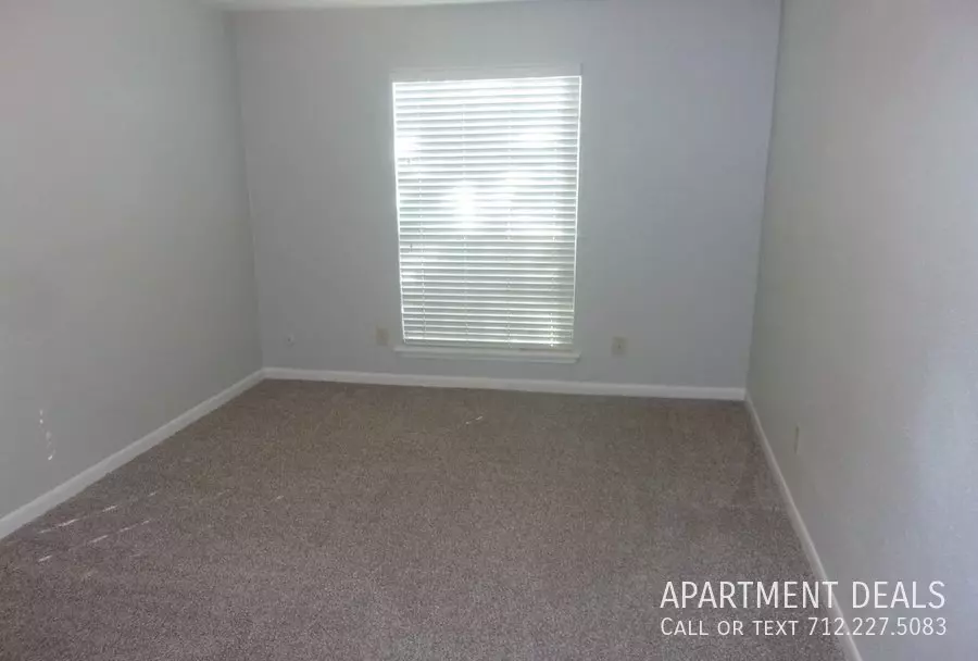3239 Mangum Road, Houston, TX 77092 photo 4