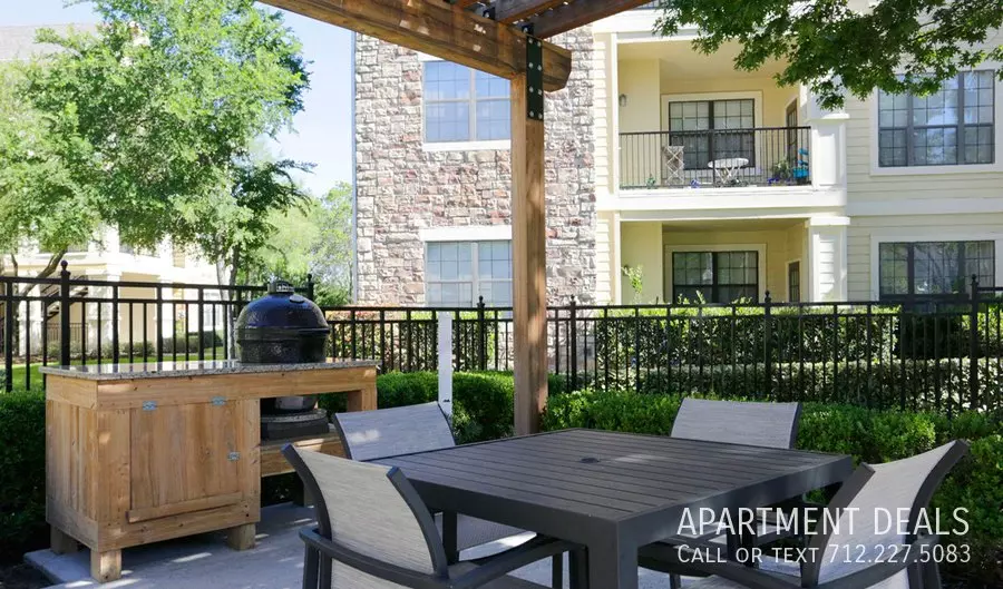 3360 Rogerdale Road, Houston, TX 77042 photo 2