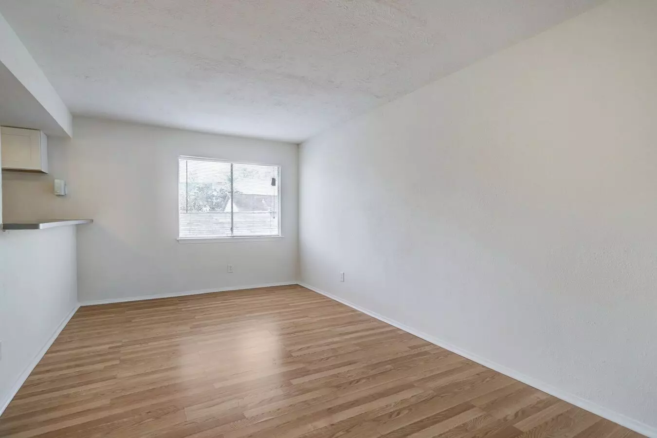 3407 Graustark Unit 1-18 photo 5