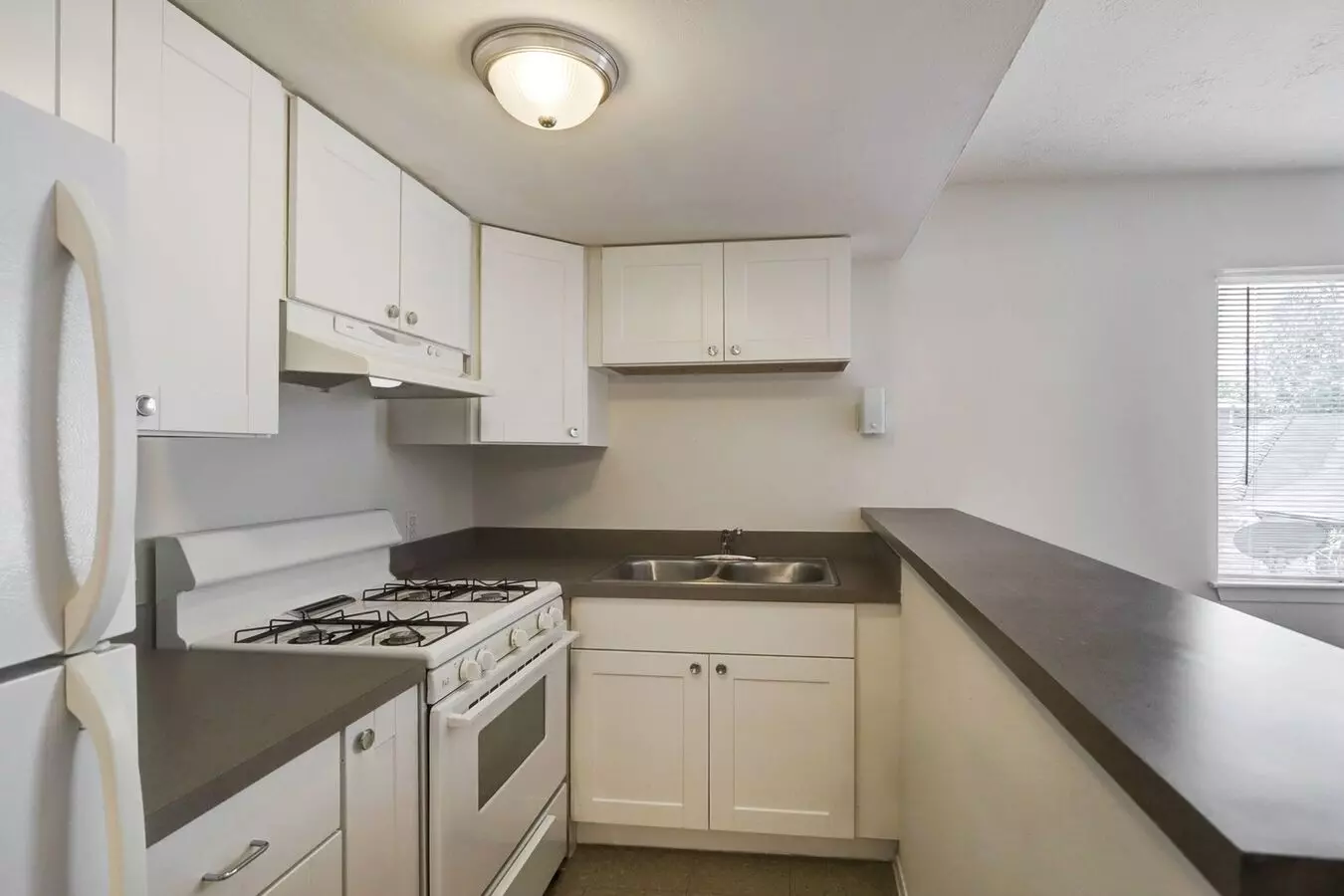 3407 Graustark Unit 1-18 photo 3