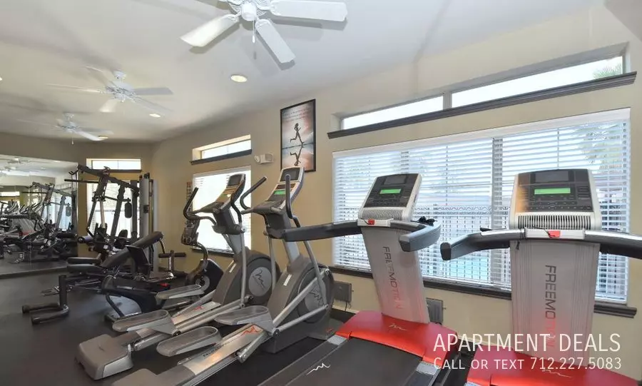 3609 Chenevert Street, Houston, TX 77004 photo 2