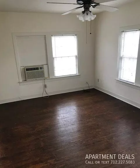 3815 Driscoll Street, Houston, TX 77098 photo 2