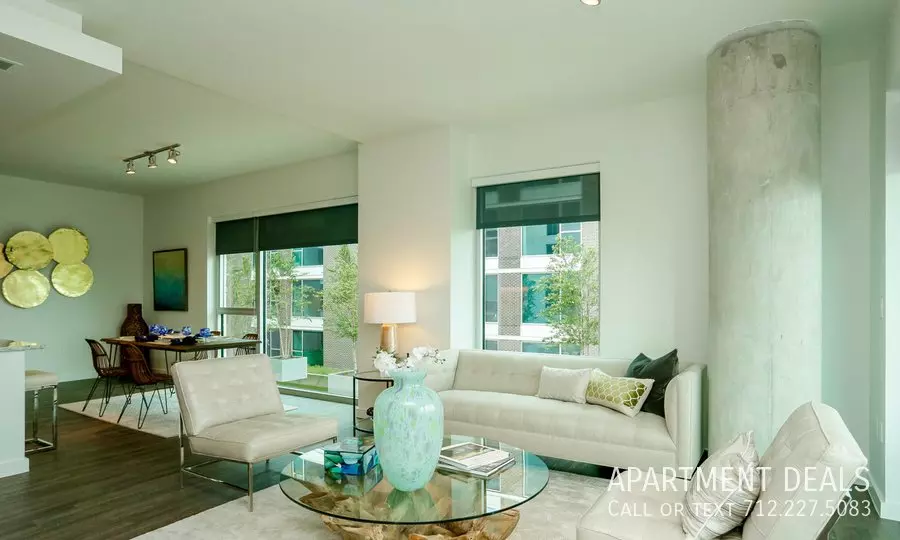 3821 Eastside Street, Houston, TX 77098 photo 5