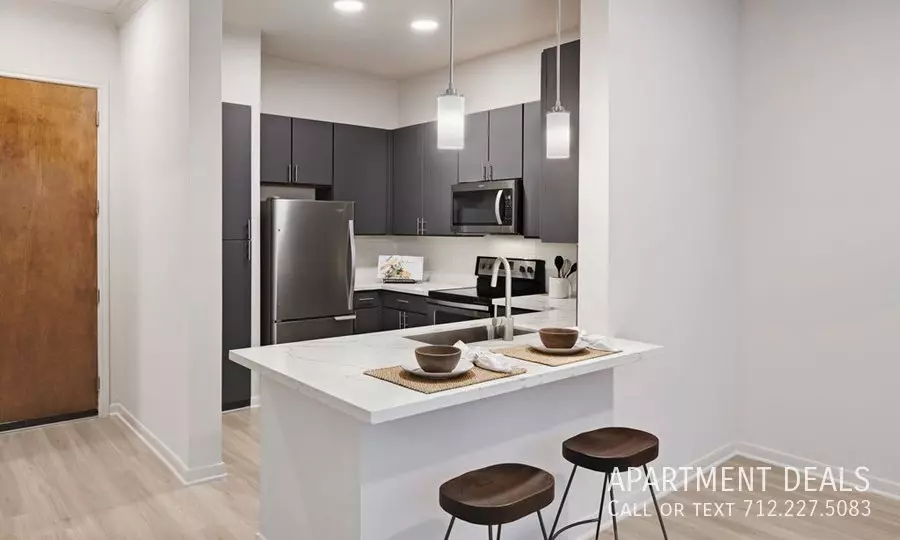 3839 Cummins Street, Houston, TX 77027 photo 3