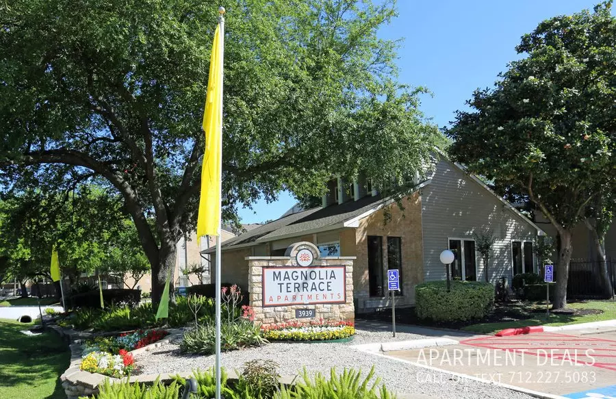 3945 Synott Road, Houston, TX 77082 photo 2