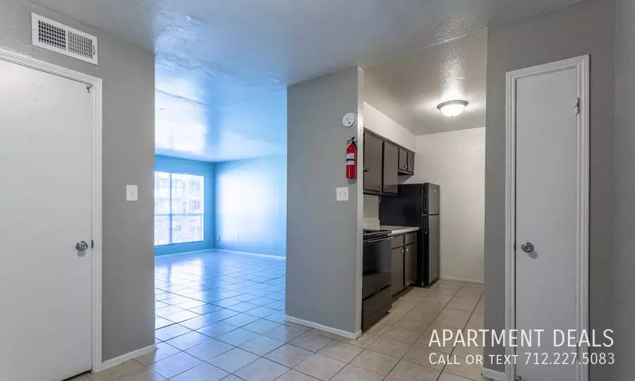 4024 West Bellfort Avenue, Houston, TX 77025 photo 5