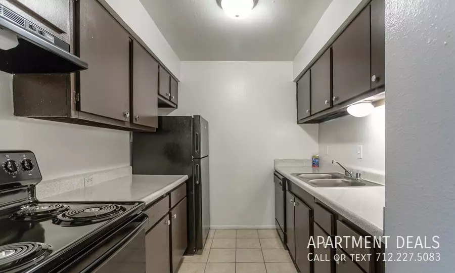 4024 West Bellfort Avenue, Houston, TX 77025 photo 4