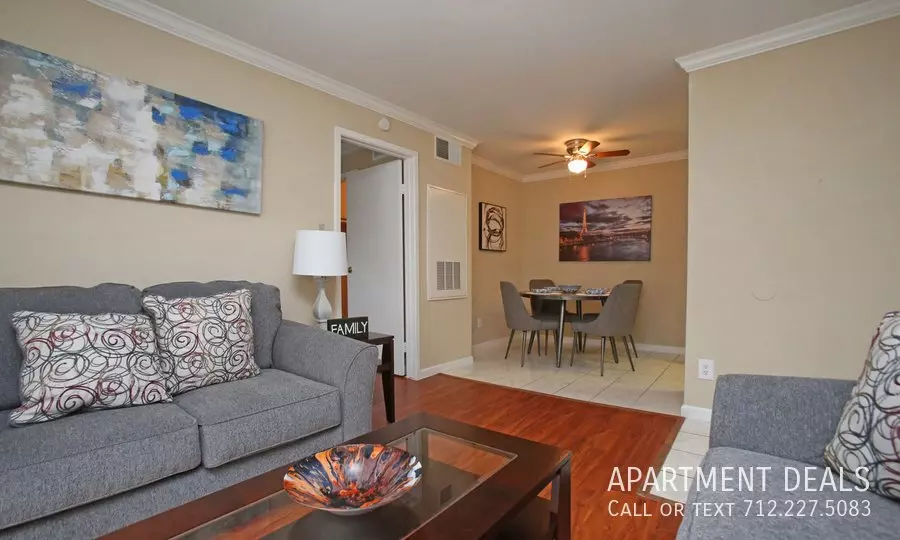 4040 Highway 6 South, Houston, TX 77082 photo 2