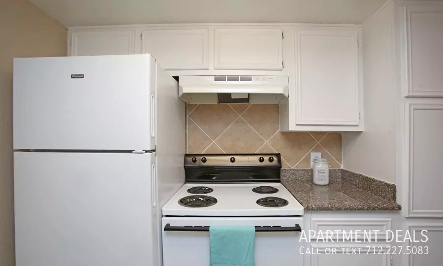 4040 Highway 6 South, Houston, TX 77082 photo 3