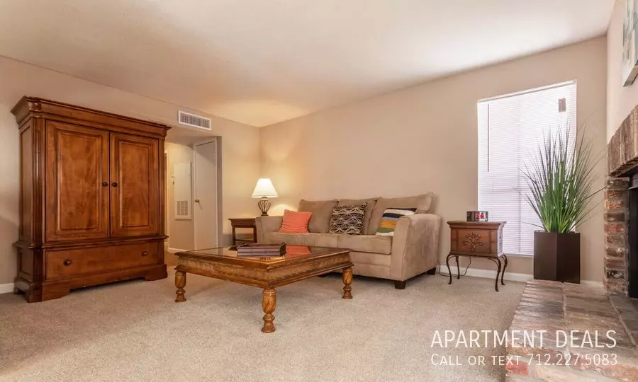 4046 Synott Road, Houston, TX 77082 photo 3